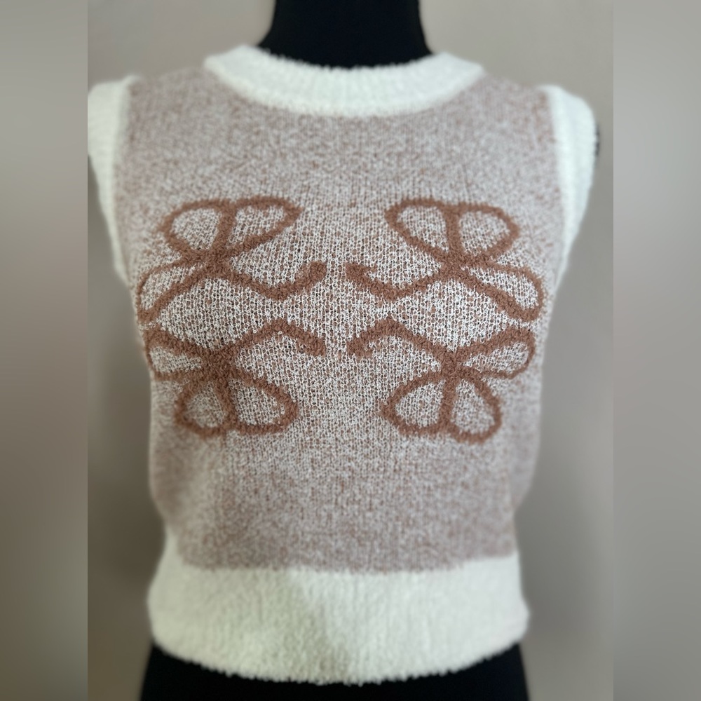 Women's Cropped Knitted Vest